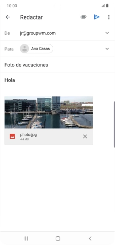 Pulsa el icono de envío cuando termines de escribir el correo electrónico.