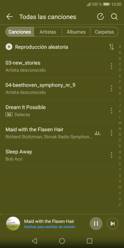 Pulsa el título de la canción en la parte inferior de la pantalla.