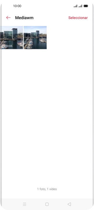Mantén pulsados la fotografía o el videoclip deseados durante unos instantes.