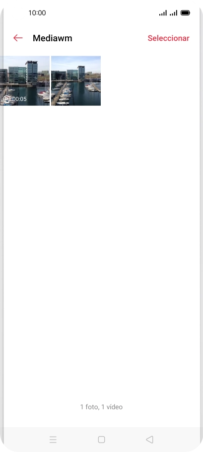 Mantén pulsados la fotografía o el videoclip deseados durante unos instantes.