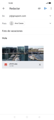 Pulsa el icono de envío cuando termines de escribir el correo electrónico.