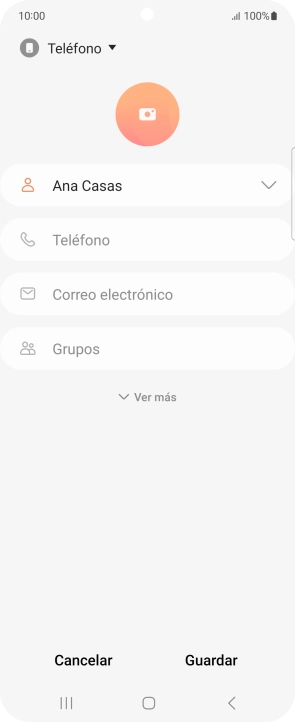 Pulsa Teléfono e introduce el número de teléfono deseado.