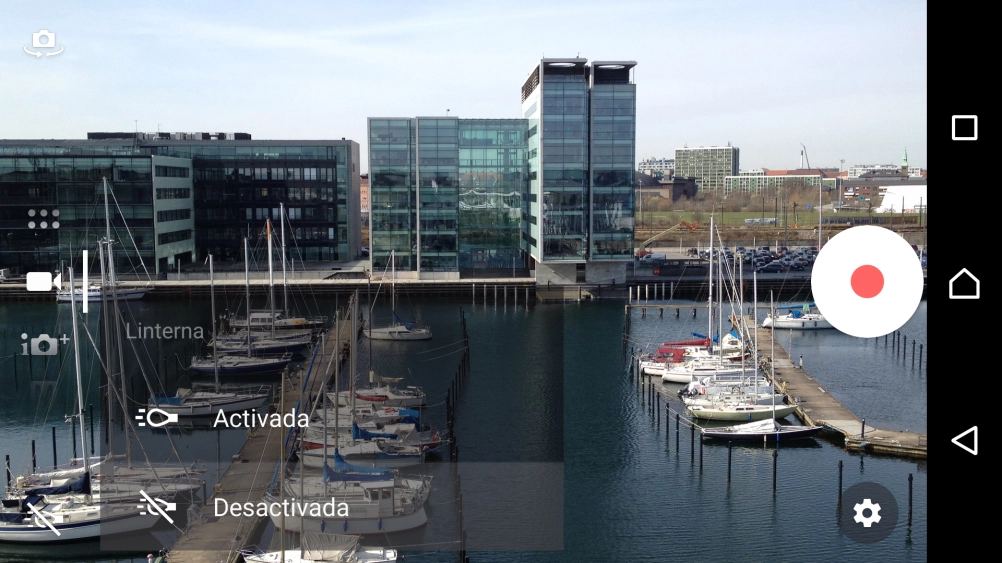 Pulsa Activada para activar la luz de vídeo.