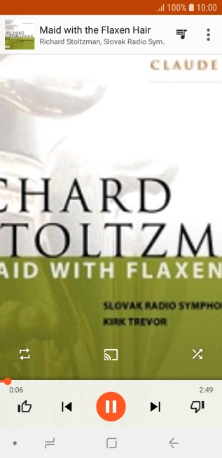 Pulsa la flecha hacia la derecha para ir al archivo de música siguiente.