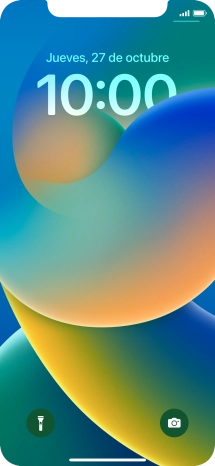 Pulsa en un lugar cualquiera de la pantalla de bloqueo y mantén la pulsación unos instantes.