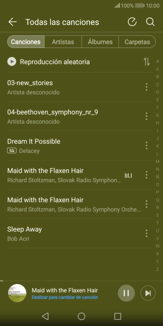 Pulsa el título de la canción en la parte inferior de la pantalla.
