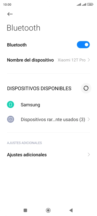 Pulsa el dispositivo Bluetooth deseado y sigue las indicaciones de la pantalla para vincular el dispositivo al teléfono.