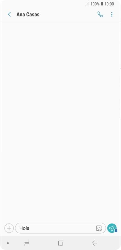 Pulsa el icono de envío cuando termines de escribir el mensaje corto.