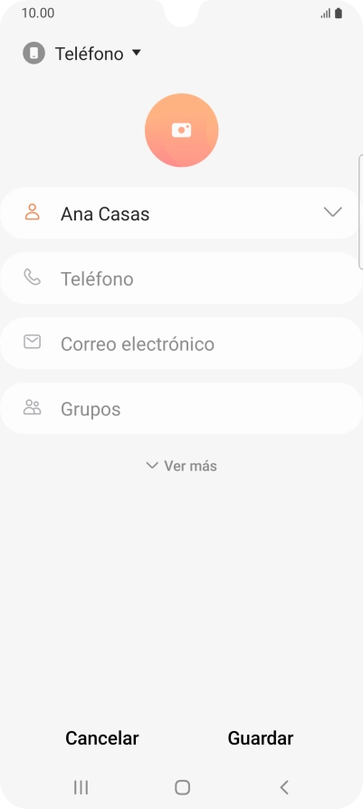 Pulsa Teléfono e introduce el número de teléfono deseado.