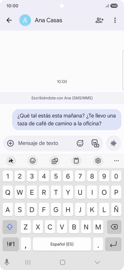 Empieza una conversación y pulsa el icono de IA.