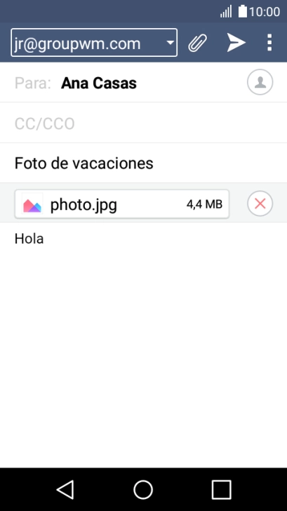 Pulsa el icono de envío cuando termines de escribir el correo electrónico.