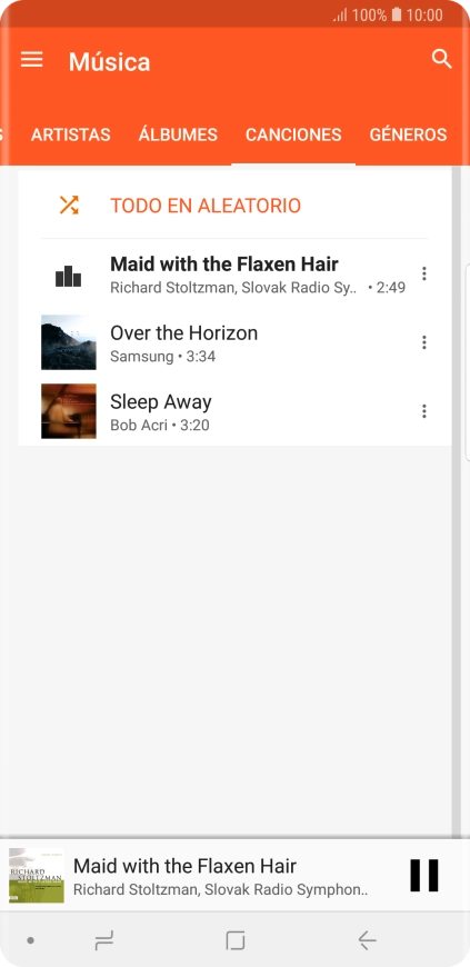 Pulsa el título de la canción en la parte inferior de la pantalla.