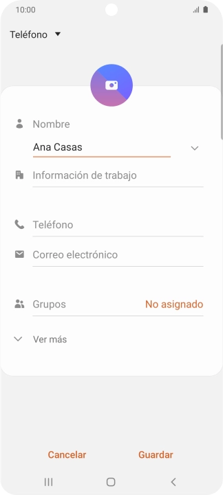 Pulsa Teléfono e introduce el número de teléfono deseado.
