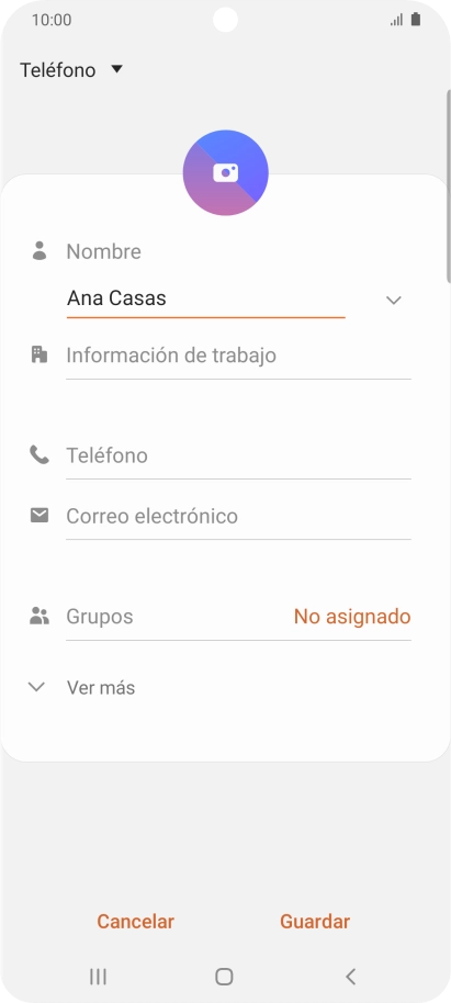 Pulsa Teléfono e introduce el número de teléfono deseado.