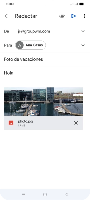 Pulsa el icono de envío cuando termines de escribir el correo electrónico.