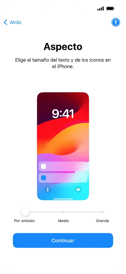 Selecciona el tamaño de letra y de los iconos que debe tener el teléfono y pulsa Continuar.