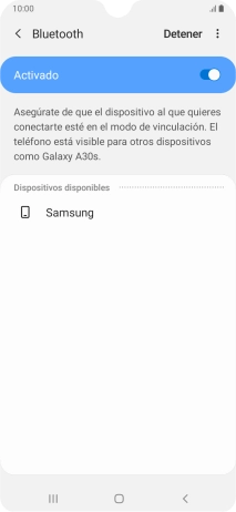 Pulsa el dispositivo Bluetooth deseado y sigue las indicaciones de la pantalla para vincular el dispositivo al teléfono.