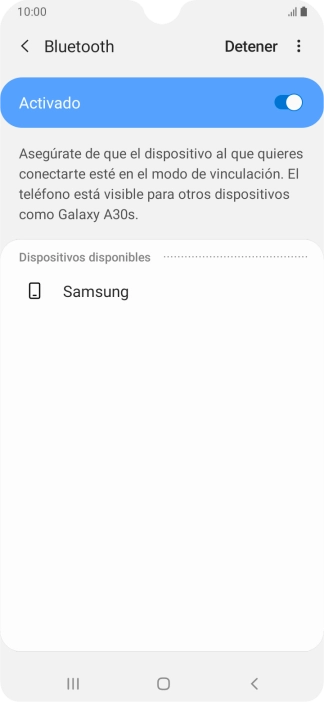 Pulsa el dispositivo Bluetooth deseado y sigue las indicaciones de la pantalla para vincular el dispositivo al teléfono.