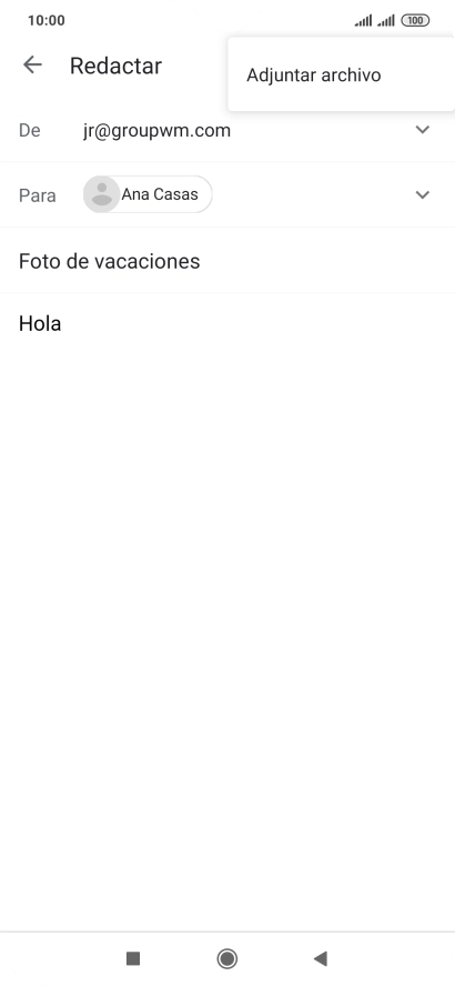 Pulsa Adjuntar archivo y desplázate a la carpeta deseada.