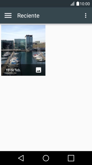 Desliza el dedo hacia la derecha desde la parte izquierda de la pantalla.