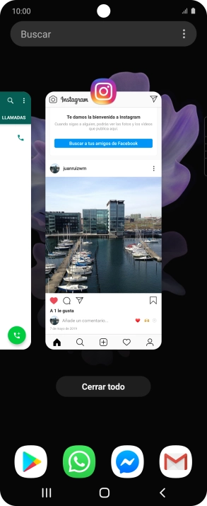 Para cerrar una sola aplicación en ejecución, desliza el dedo hacia arriba sobre la aplicación deseada.