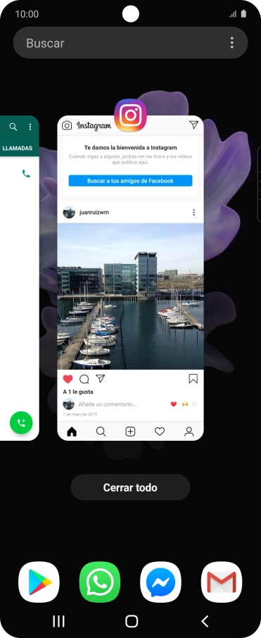 Para cerrar una sola aplicación en ejecución, desliza el dedo hacia arriba sobre la aplicación deseada.