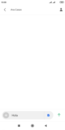 Pulsa el icono de envío cuando termines de escribir el mensaje corto.