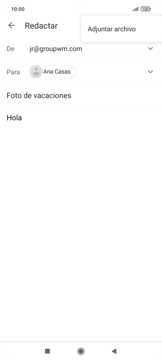 Pulsa Adjuntar archivo y desplázate a la carpeta deseada.