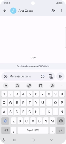 Selecciona una conversación o crea un nuevo mensaje y pulsa el icono de IA.