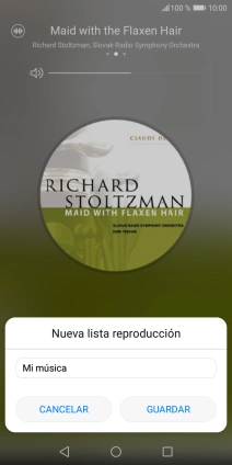 Introduce el nombre deseado de la lista de reproducción y pulsa GUARDAR.