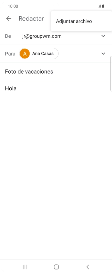 Pulsa Adjuntar archivo y desplázate a la carpeta deseada.