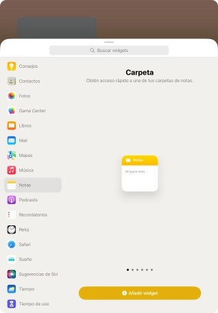 Desliza el dedo hacia la derecha o hacia la izquierda por la pantalla para seleccionar el tamaño de widget deseado.
