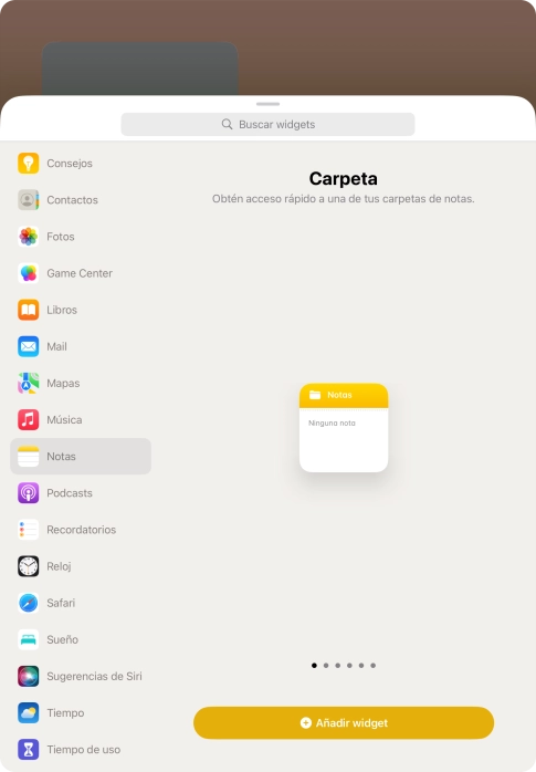 Desliza el dedo hacia la derecha o hacia la izquierda por la pantalla para seleccionar el tamaño de widget deseado.