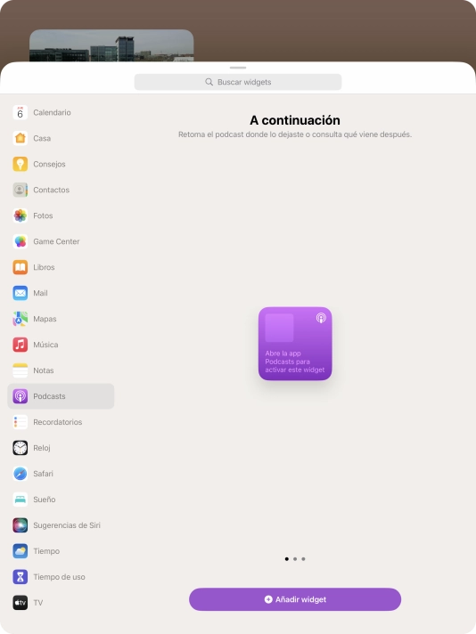 Desliza el dedo hacia la derecha o hacia la izquierda por la pantalla para seleccionar el tamaño de widget deseado.
