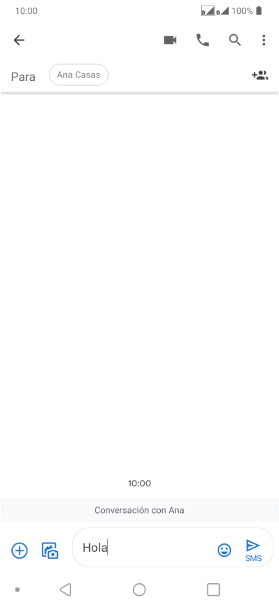 Pulsa el icono de envío cuando termines de escribir el mensaje corto.