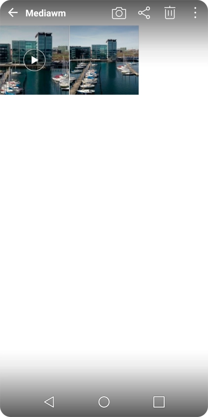 Pulsa el icono de compartir.