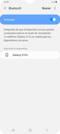 Pulsa el dispositivo Bluetooth deseado y sigue las indicaciones de la pantalla para vincular el dispositivo al teléfono.