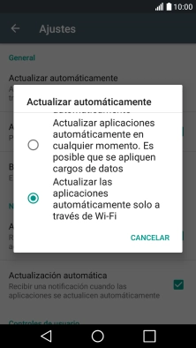 Pulsa Actualizar las aplicaciones automáticamente solo a través de Wi-Fi para activar la función.
