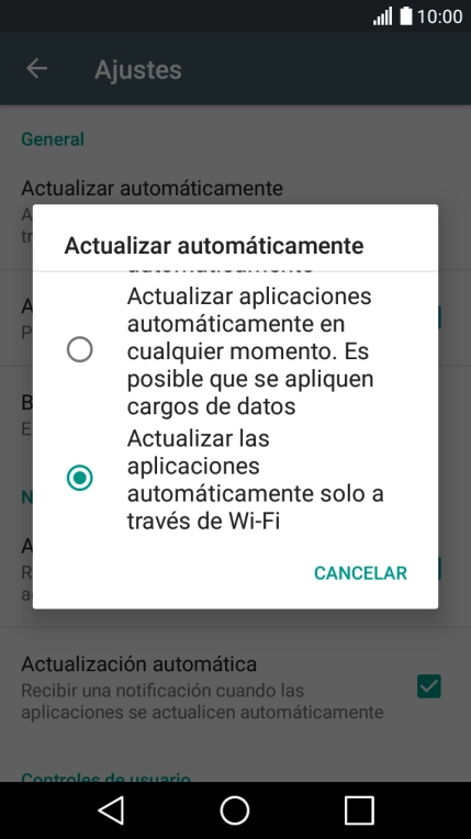 Pulsa Actualizar las aplicaciones automáticamente solo a través de Wi-Fi para activar la función.