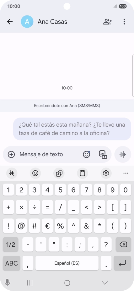 Empieza una conversación y pulsa el icono de IA.