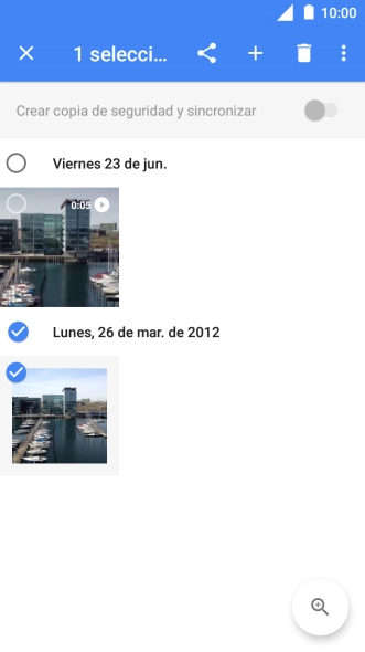 Pulsa la fotografía o el videoclip deseados para seleccionarlos.