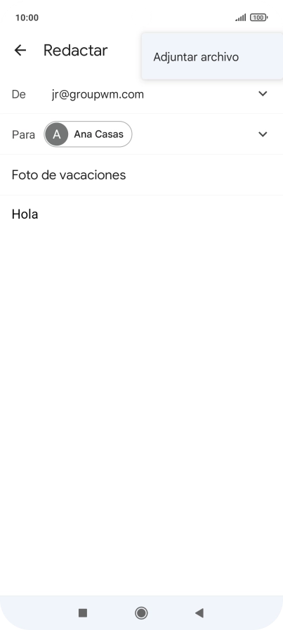 Pulsa Adjuntar archivo y desplázate a la carpeta deseada.