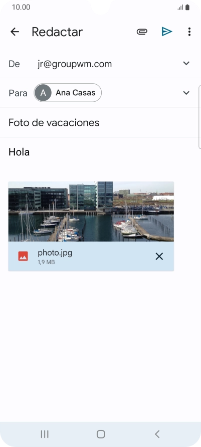 Pulsa el icono de envío cuando termines de escribir el correo electrónico.