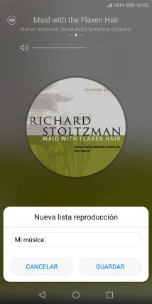 Introduce el nombre deseado de la lista de reproducción y pulsa GUARDAR.