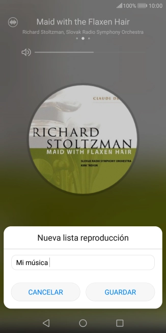 Introduce el nombre deseado de la lista de reproducción y pulsa GUARDAR.