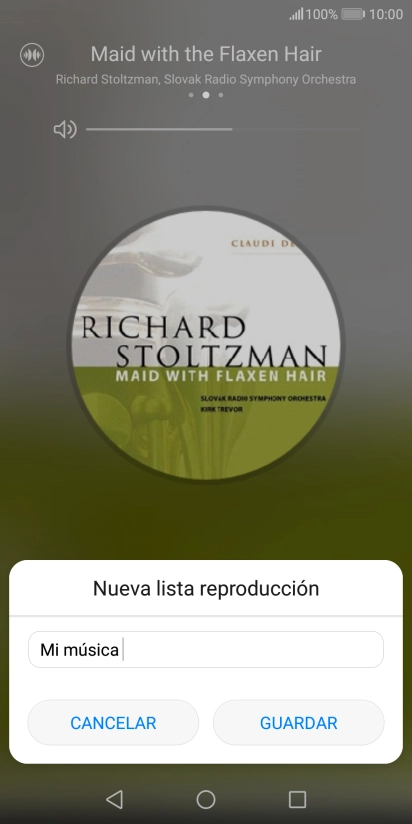 Introduce el nombre deseado de la lista de reproducción y pulsa GUARDAR.