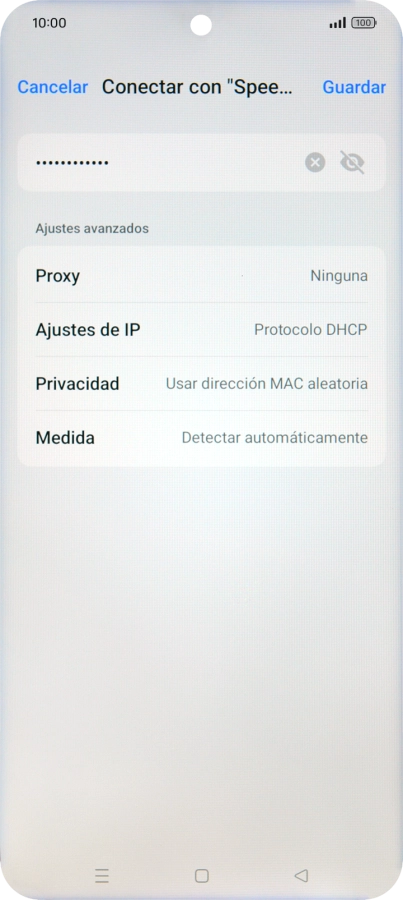 Introduce la contraseña de la red wifi y pulsa Guardar.