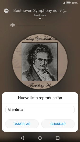Introduce el nombre deseado de la lista de reproducción y pulsa GUARDAR.