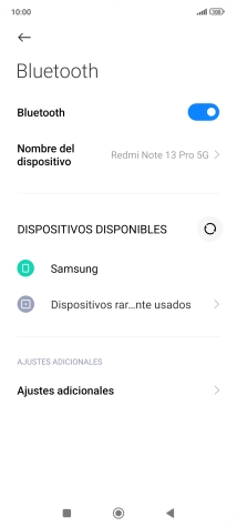 Pulsa el dispositivo Bluetooth deseado y sigue las indicaciones de la pantalla para vincular el dispositivo al teléfono.