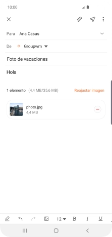 Pulsa el icono de envío cuando termines de escribir el correo electrónico.